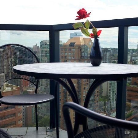 Your Alternative To A Five Star Hotel - Premium Location Vancouver Exterior foto