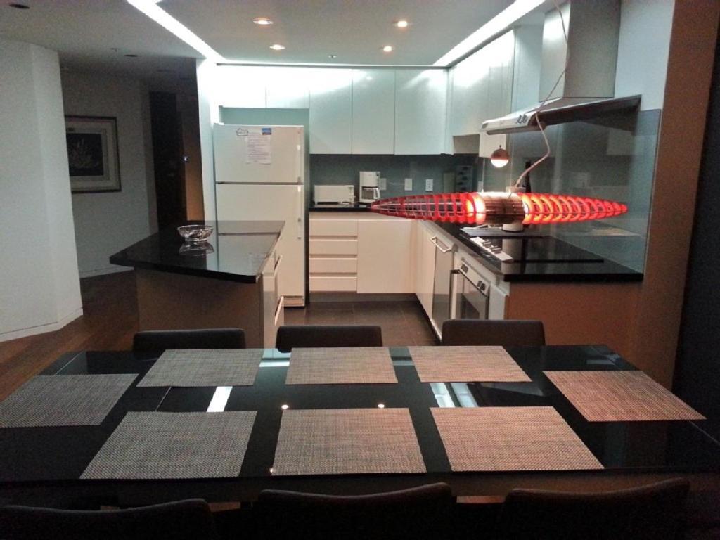 Your Alternative To A Five Star Hotel - Premium Location Vancouver Exterior foto
