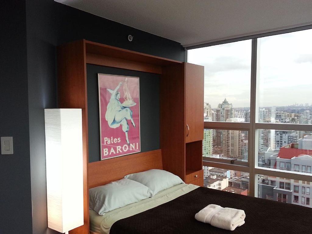 Your Alternative To A Five Star Hotel - Premium Location Vancouver Exterior foto