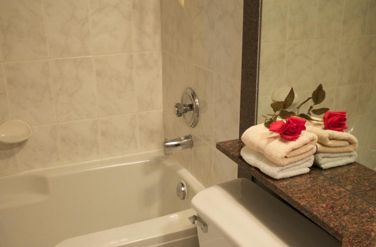 Your Alternative To A Five Star Hotel - Premium Location Vancouver Exterior foto