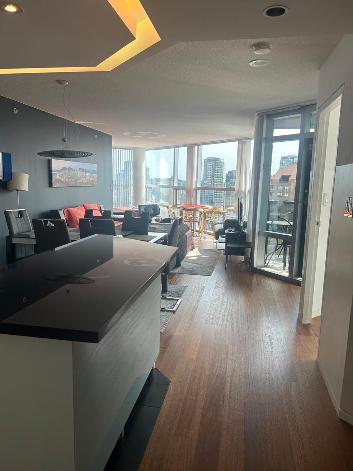 Your Alternative To A Five Star Hotel - Premium Location Vancouver Exterior foto